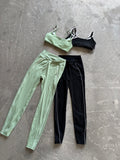 02 Leggings